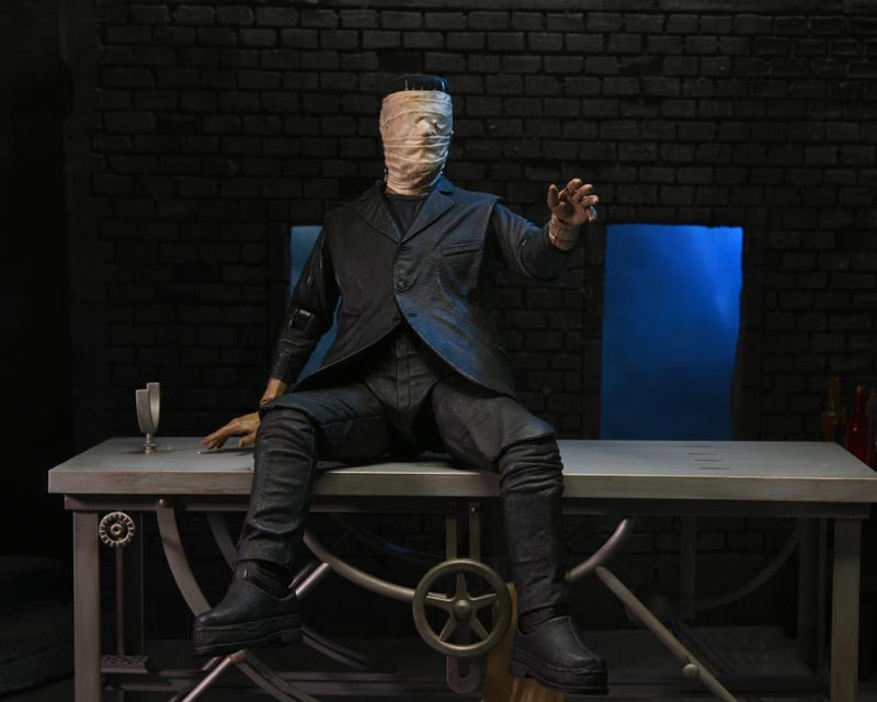 Universal Monsters Frankenstein Accessory Set - Collectables > Action Figures > toys -  Neca