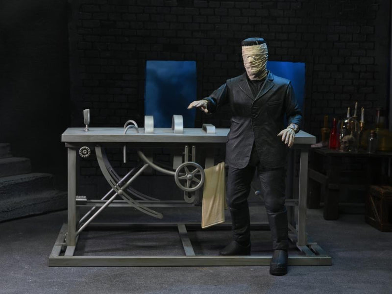 Universal Monsters Frankenstein Accessory Set - Collectables > Action Figures > toys -  Neca