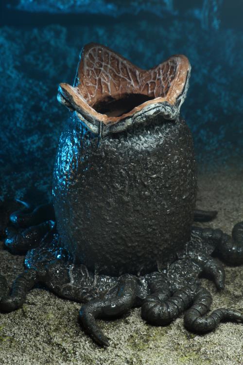 Neca - Alien - Ultimate 40th Anniversary Big Chap - Action & Toy Figures -  Neca