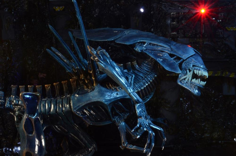 Aliens Xenomorph Queen Deluxe Action Figure (preorder Q4) - Collectables > Action Figures > toys -  Neca