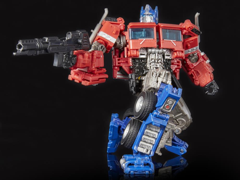 Transformers Studio Series 38 Voyager Optimus Prime — Toy Snowman