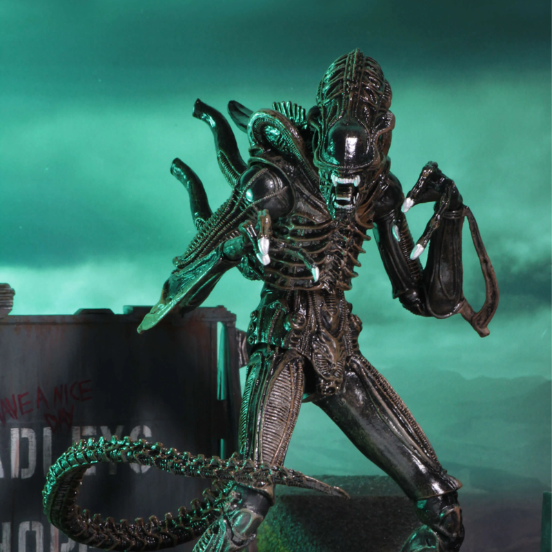 Aliens - Ultimate Warrior (Brown) Action Figure (Preorder Sep 2026) - Collectables > Action Figures > toys -  Neca