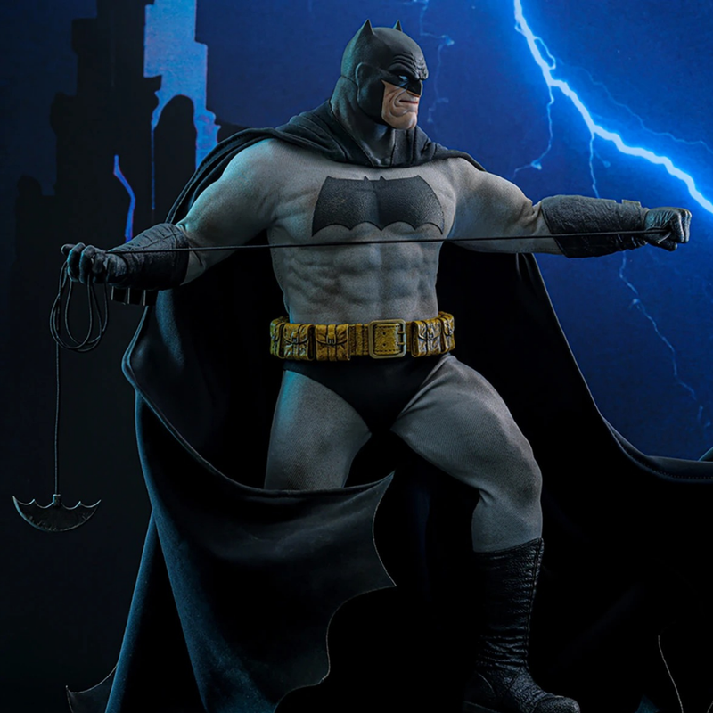 Batman: The Dark Knight Returns - Batman 1/6th Scale Collectible Figure - CMS024