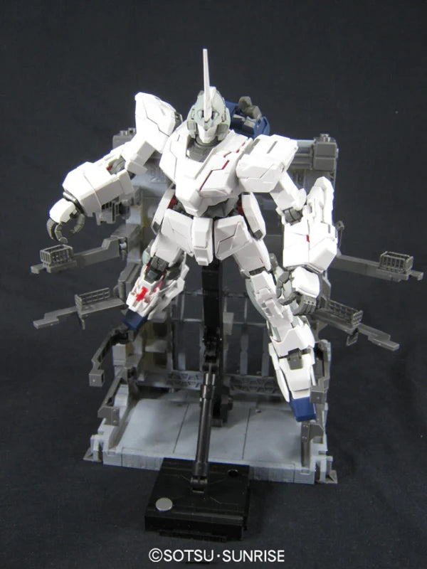 MG Unicorn Gundam HD Color + MS Cage 1/100 - Model Kit > Collectable > Gunpla > Hobby -  Bandai