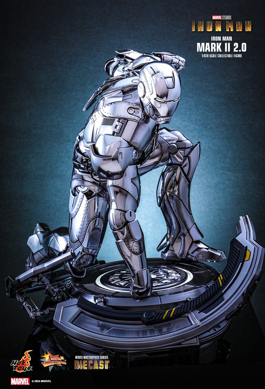 Iron Man Mark II 2.0 - MMS733D59 — Toy Snowman