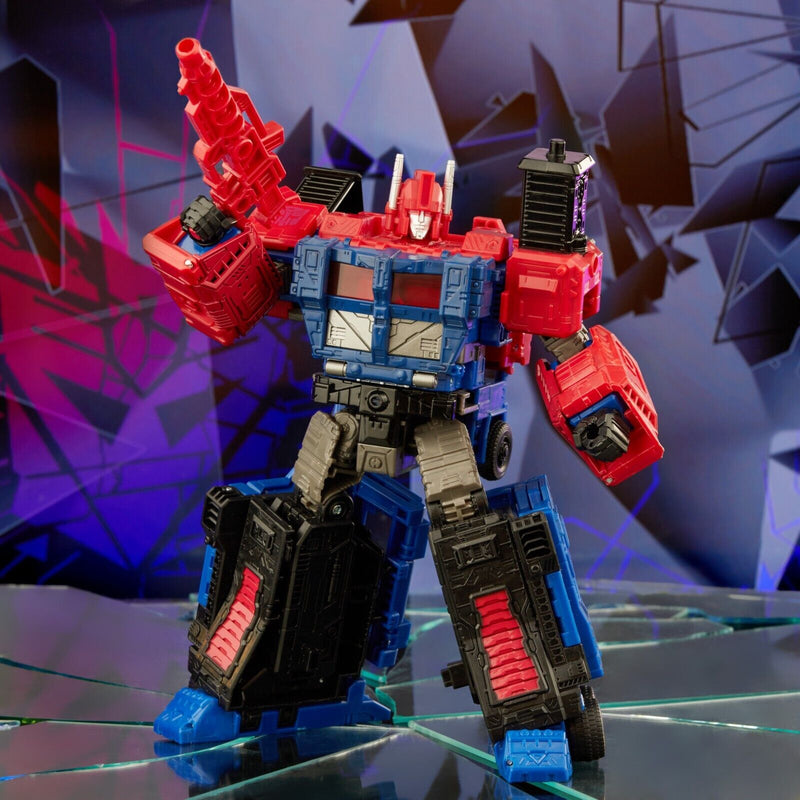 Hasbro - Transformers Generations Shattered Glass - Ultra Magnus - Exclusive - Collectables > Action Figures > toys -  Hasbro
