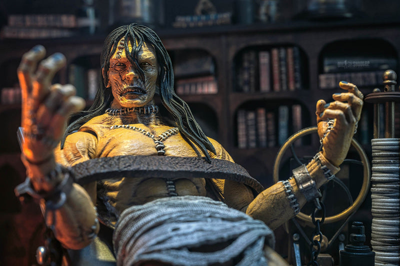 FIGURA OBSCURA: Frankenstein's Creature - Collectables > Action Figures > toys -  Four Horsemen