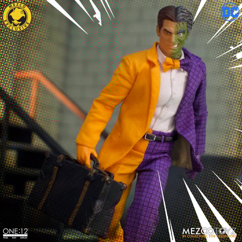 Golden Age Batman vs Two-Face Boxed Set - Collectables > Action Figures > toys -  MEZCO TOYS