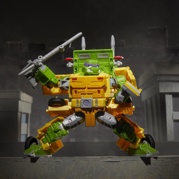 Transformers Collaborative Teenage Mutant Ninja Turtles x Transformers Party Wallop (preorder Q4) - Collectables > Action Figures > toys -  Hasbro