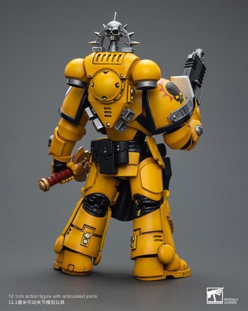 Warhammer 40k Imperial Fists Lieutenant with Power Sword - Collectables > Action Figures > toys -  Joy Toy