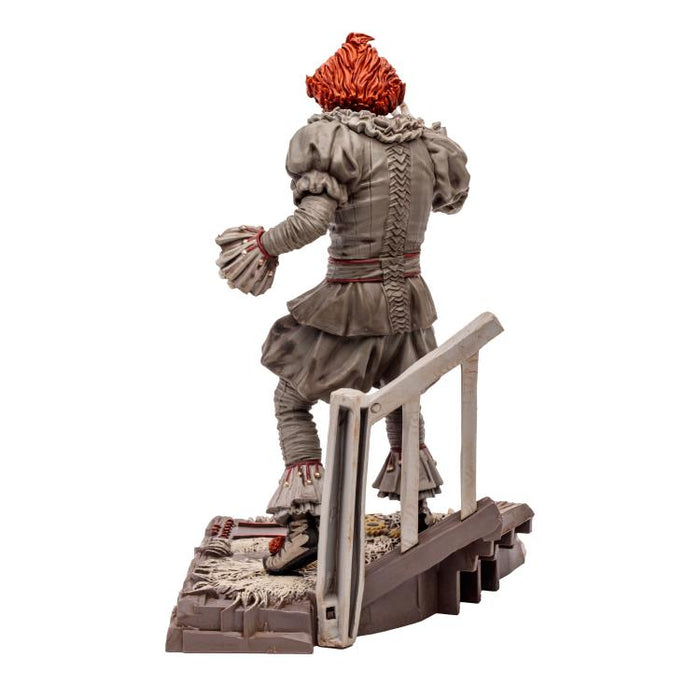 IT Chapter Two Movie Maniacs WB 100 Pennywise 6" Limited Edition Figure - statue -  McFarlane Toys