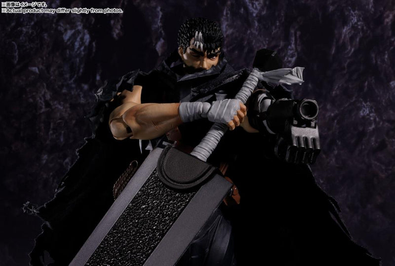 Berserk S.H.Figuarts Guts (Berserker Armor) - Collectables > Action Figures > toys -  Bandai