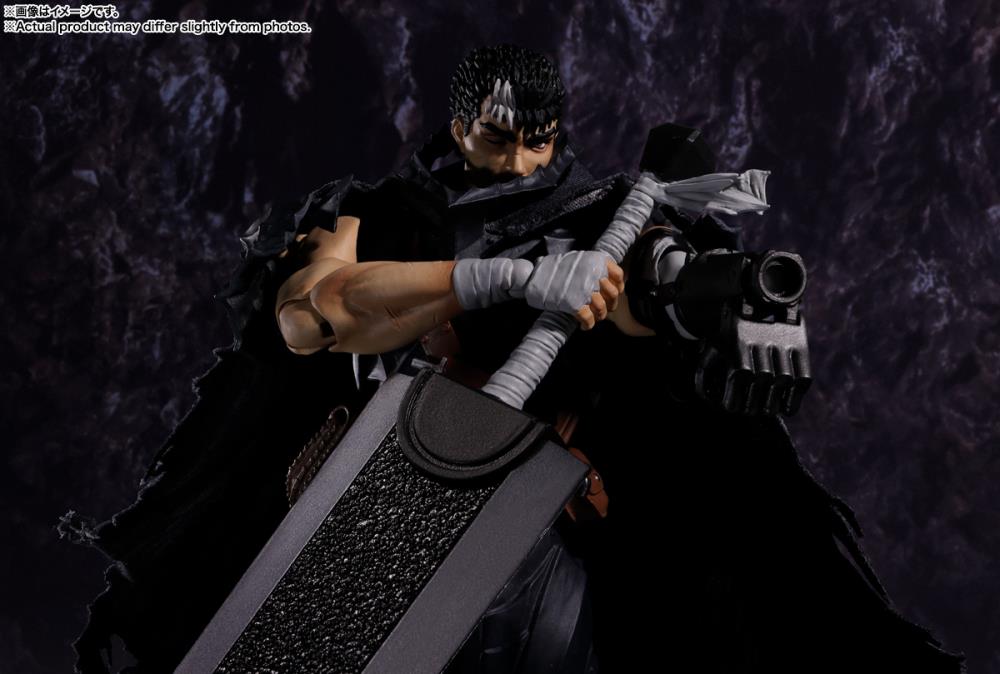 Berserk S.H.Figuarts Guts (Berserker Armor)