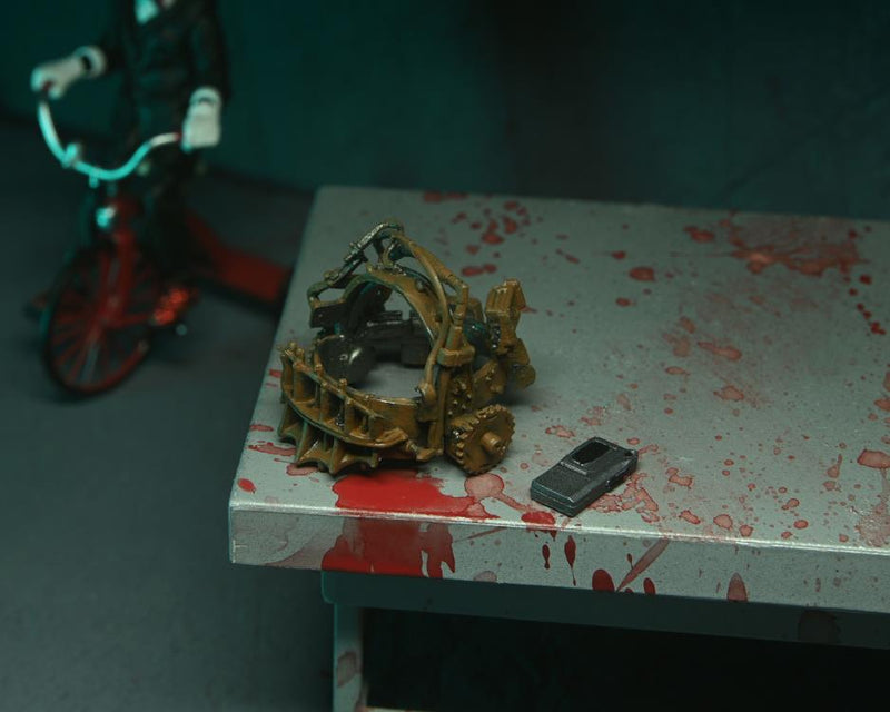 Saw Ultimate Jigsaw Killer - Red Robe - Collectables > Action Figures > toys -  Bandai