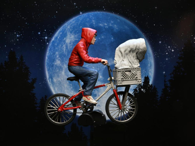 E.T. 40th Anniversary Elliot & E.T. on Bicycle 7" Scale Figure - Collectables > Action Figures > toys -  Neca