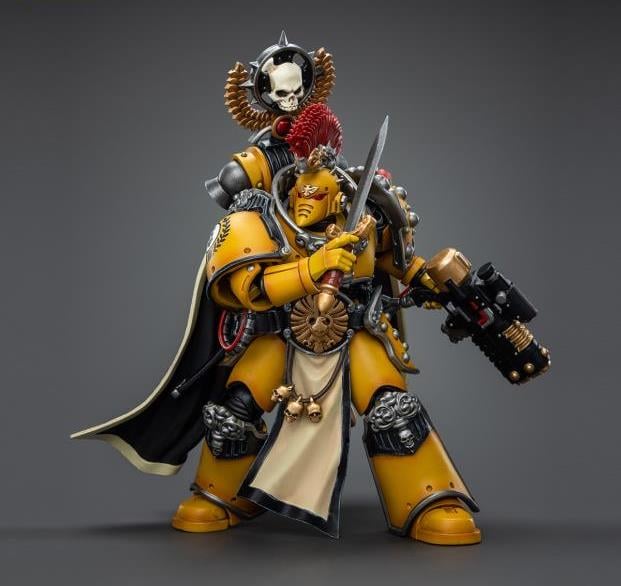 Warhammer 40K - The Horus Heresy - Imperial Fists  -  Legion Praetor with Power Sword - Collectables > Action Figures > toys -  Joy Toy