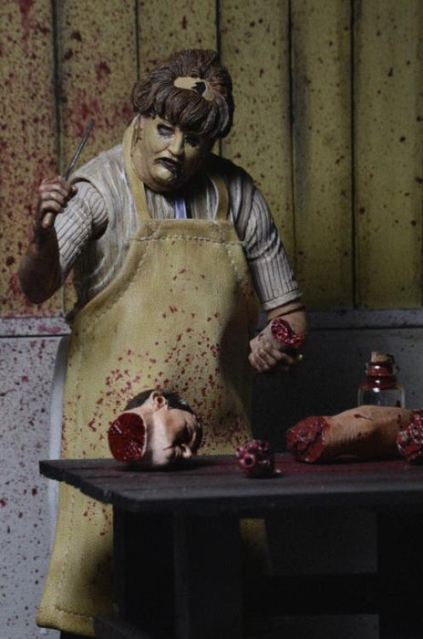 Texas Chainsaw Massacre Ultimate Leatherface Figure