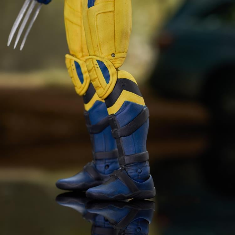 Deadpool & Wolverine Marvel Select Wolverine Action (preorder Q3 2025) - Collectables > Action Figures > toys -  Diamond Select Toys