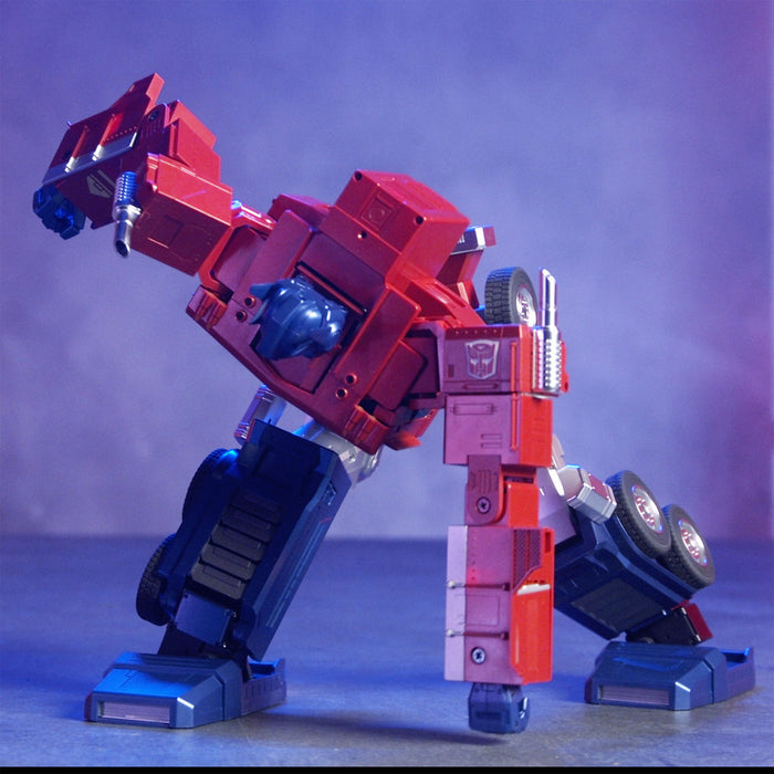 Transformers Optimus Prime Auto-Converting Robot (Elite) - Collectables > Action Figures > toys -  Robosen