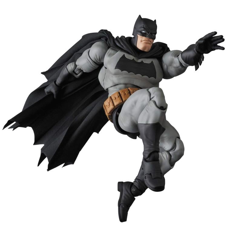 The Dark Knight Returns MAFEX #106 Batman (preorder Q4) - Collectables > Action Figures > toys -  MAFEX