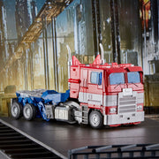 Transformers Movie Masterpiece Series MPM-12 Optimus Prime (preorder Oct) - Collectables > Action Figures > toys -  Hasbro
