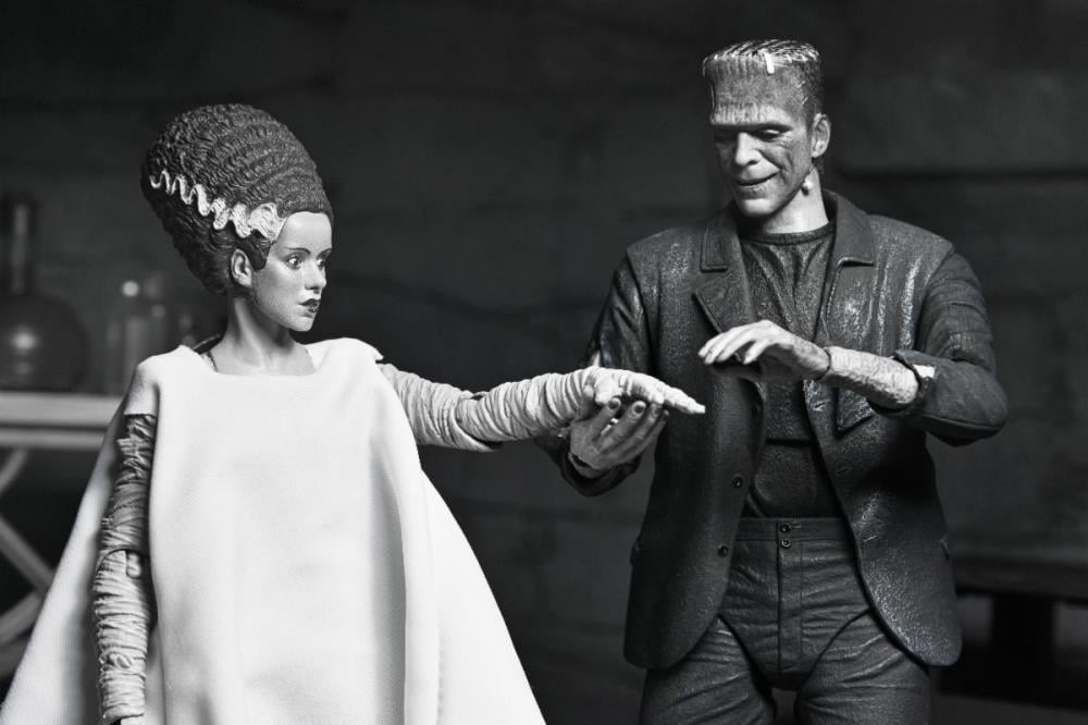 Universal Monsters Ultimate Bride of Frankenstein Frankenstein's Monster - Black & White (preorder Q1 2025)