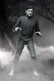 Universal Monsters - Ultimate Wolf Man - Black & White - Collectables > Action Figures > toys -  Neca