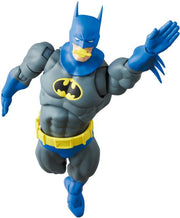 MAFEX - Knight Crusader Batman (preorder) - Collectables > Action Figures > toys -  MAFEX