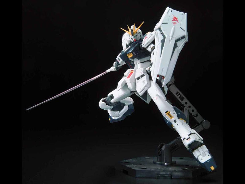 RG 1/144 Nu GUNDAM -  -  Bandai