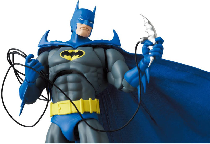 MAFEX - Knight Crusader Batman (preorder) - Collectables > Action Figures > toys -  MAFEX