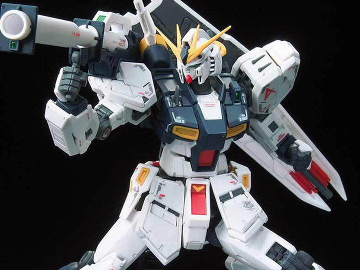 RG 1/144 Nu GUNDAM -  -  Bandai