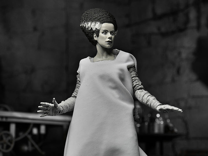 Universal Monsters Ultimate Bride of Frankenstein (Black & White) - Collectables > Action Figures > toys -  Neca