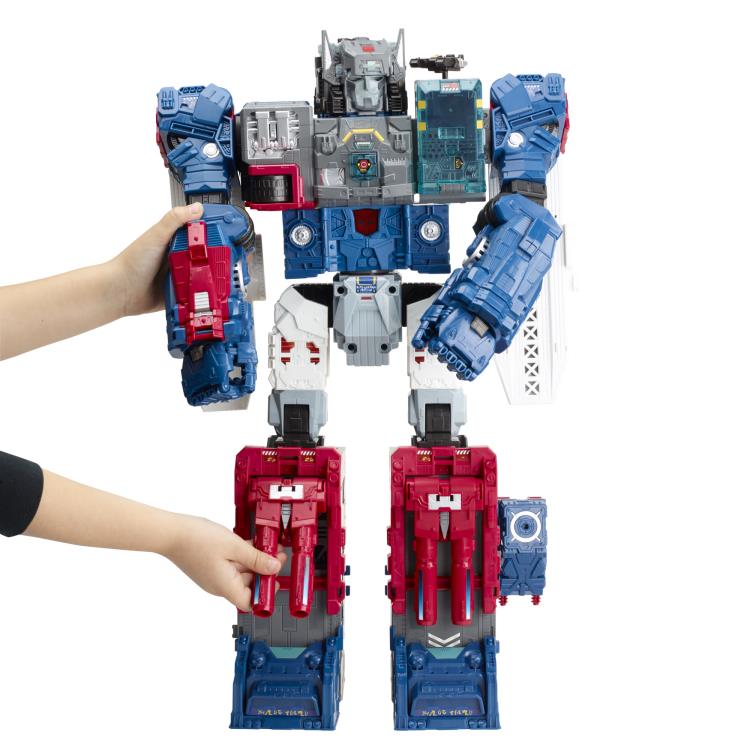 Transformers Generations Titans Return Fortress Maximus ( Preorder Rerun Q3) - Collectables > Action Figures > toys -  Hasbro