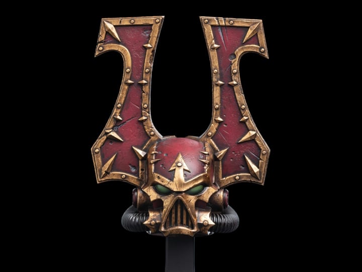 Warhammer 40k Khorne Berzerker Miniature Helmet Replica (preorder Q2 2025) - Collectables > Action Figures > toys -  WETA WORKSHOP