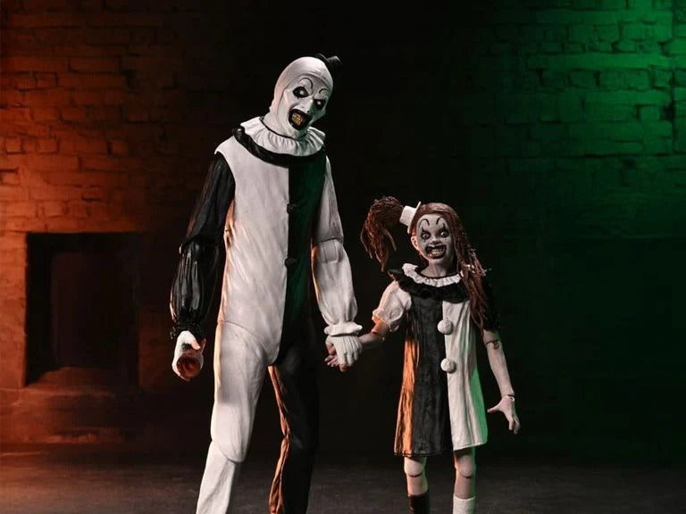 Terrifier 2 - Ultimate Art the Clown & Little Pale Girl Action Figure Two-Pack (Preorder Q3 2026) - Action & Toy Figures -  Neca