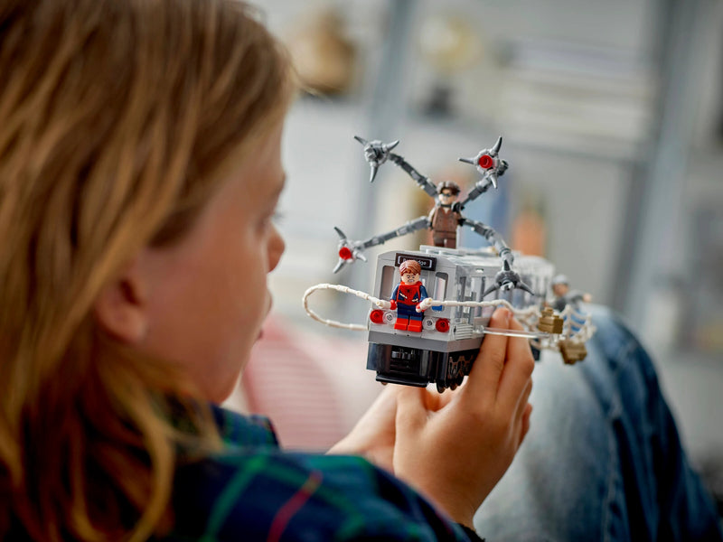 LEGO - Spider-Man vs. Doc Ock Subway Train Scene 76321 - Collectables > Action Figures > toys -  Lego