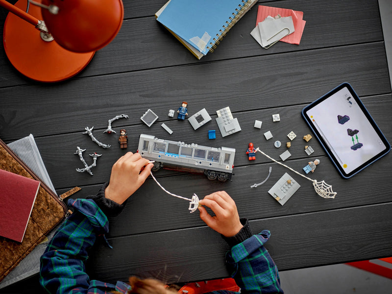 LEGO - Spider-Man vs. Doc Ock Subway Train Scene 76321 - Collectables > Action Figures > toys -  Lego