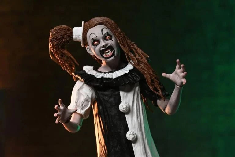 Terrifier 2 - Ultimate Art the Clown & Little Pale Girl Action Figure Two-Pack (Preorder Q3 2026) - Action & Toy Figures -  Neca