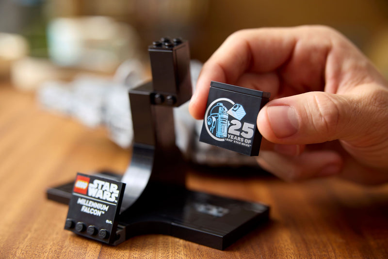 LEGO - Millennium Falcon 75375 - Collectables > Action Figures > toys -  Lego