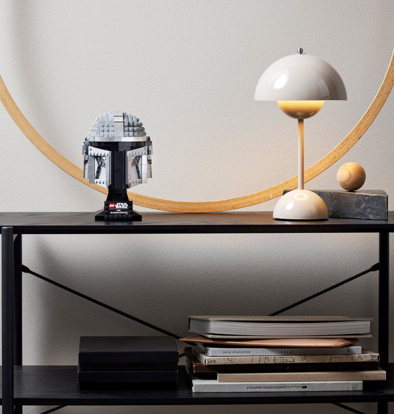 LEGO - The Mandalorian Helmet 75328 - Collectables > Action Figures > toys -  Lego