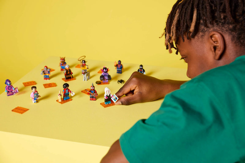 LEGO - Spider-Man: Across the Spider-Verse Minifigure Mystery Box 71050 - Collectables > Action Figures > toys -  Lego