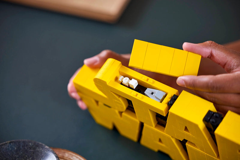 LEGO - Brick-Built Star Wars Logo 75407 - Collectables > Action Figures > toys -  Lego