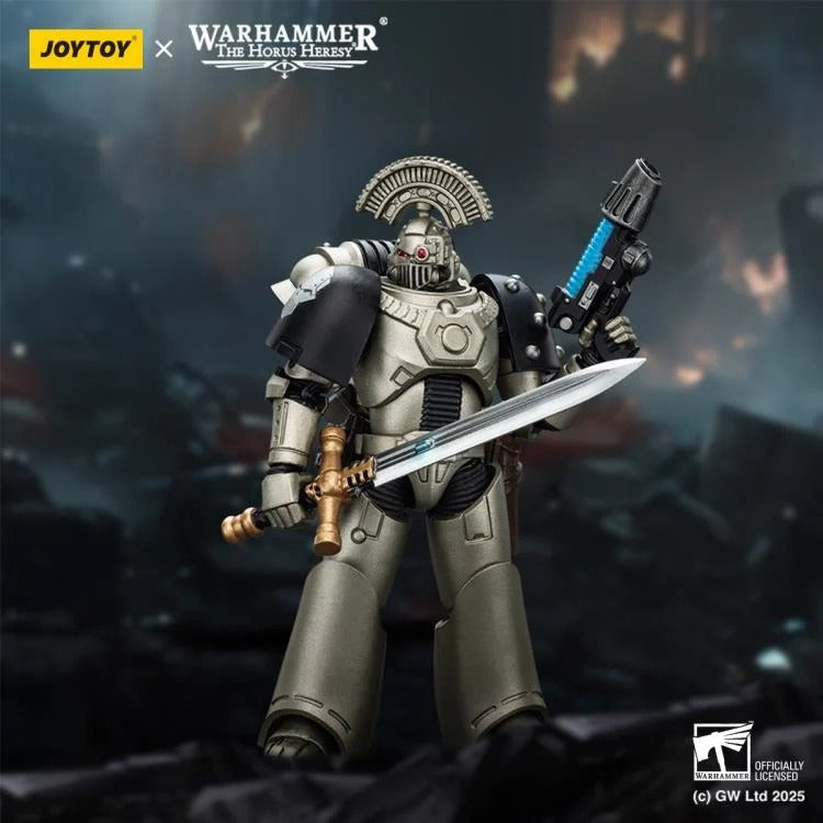 Warhammer: The Horus Heresy - Iron Warriors - MKVI Tactical Sergeant with Power Sword and Plasma Pistol