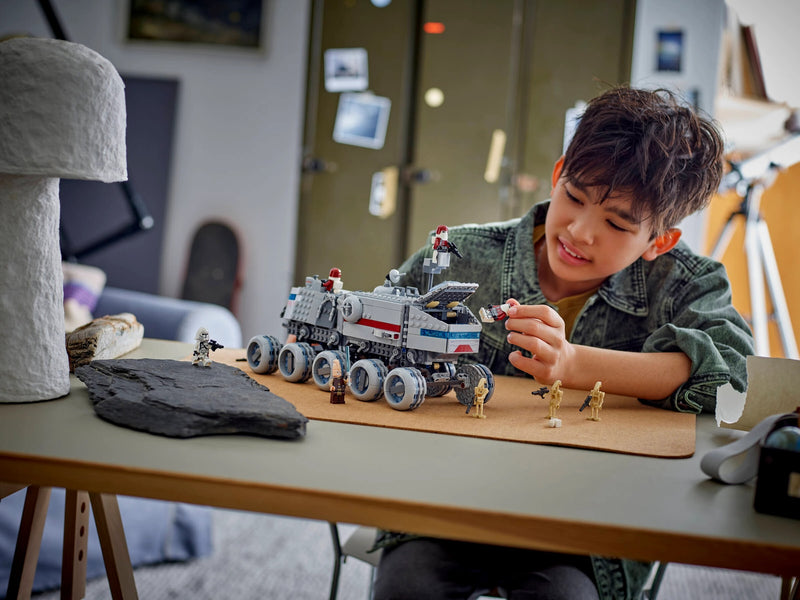 LEGO - Republic Juggernaut 75413 - Collectables > Action Figures > toys -  Lego