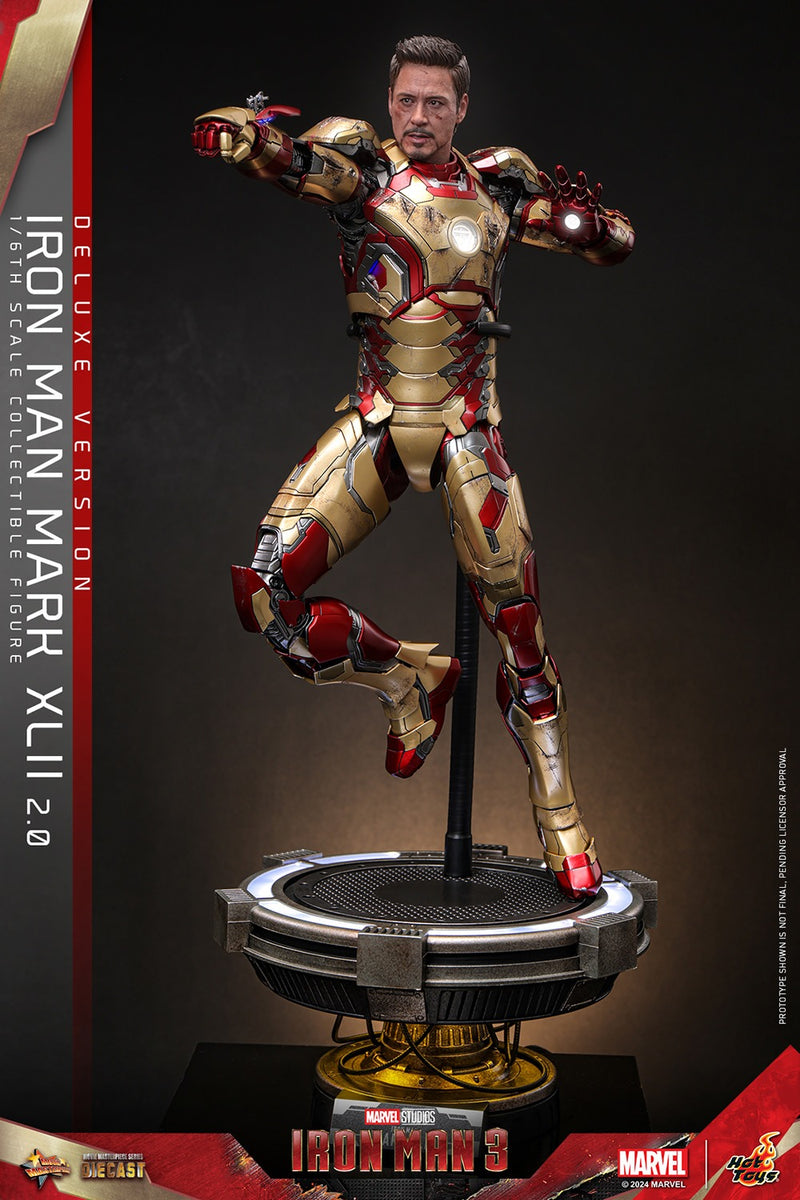 Iron Man 3 - Iron Man Mark XLII (2.0) Deluxe 1/6th Scale Collectible Figure - MMS759D66