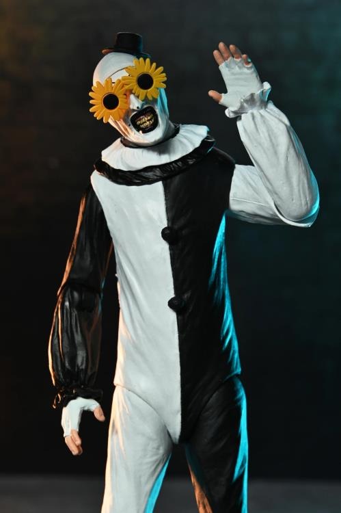 Terrifier 2 - Ultimate Art the Clown & Little Pale Girl Action Figure Two-Pack (Preorder Q3 2026) - Action & Toy Figures -  Neca