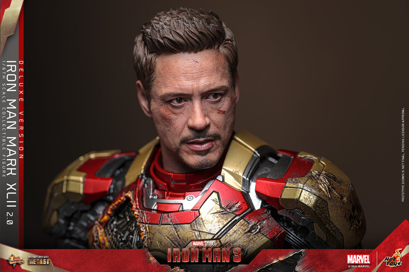 Iron Man 3 - Iron Man Mark XLII (2.0) Deluxe 1/6th Scale Collectible Figure - MMS759D66