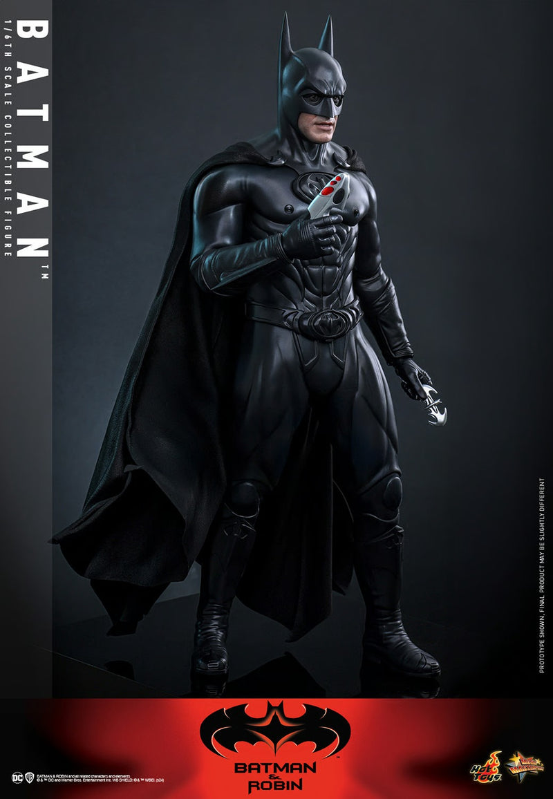 Batman & Robin - Batman 1/6th Scale Collectible Figure - MMS786