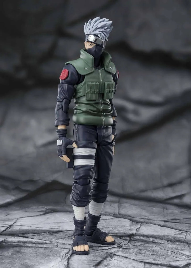 Naruto: Shippuden - S.H.Figuarts - Kakashi Hatake (The Famed Sharingan Hero) (Reissue) (Preorder March 2027)