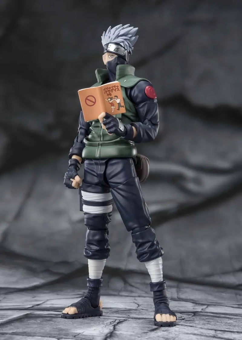 Naruto: Shippuden - S.H.Figuarts - Kakashi Hatake (The Famed Sharingan Hero) (Reissue) (Preorder March 2027)